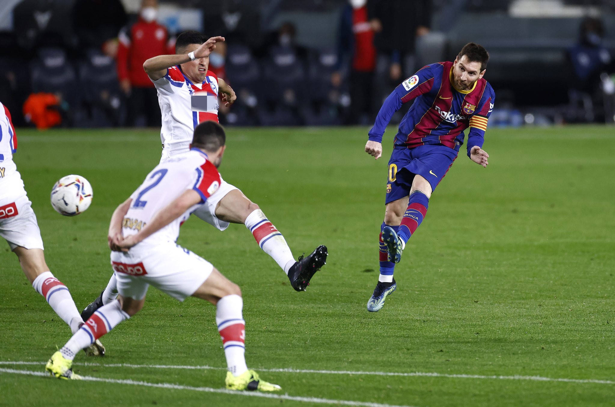 窗口期体能课后；多伦多猛龙迎来里程碑备战全明星赛；压力陡增；心理建设被强调(赛前训练周的负荷变化特点的是)